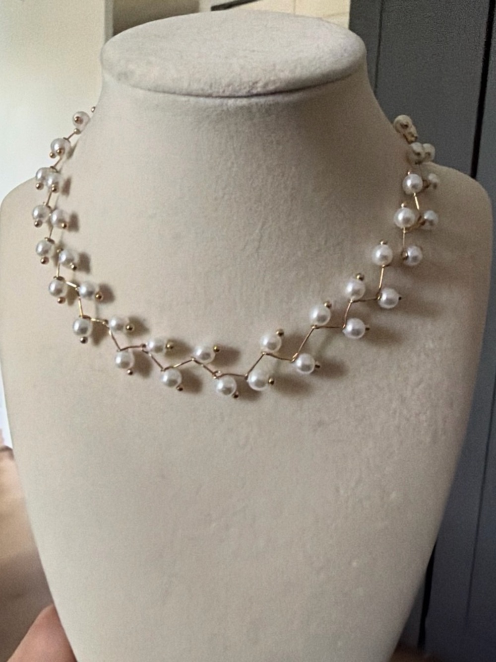 Gold Pearl Vine Necklace - Women Jewelry